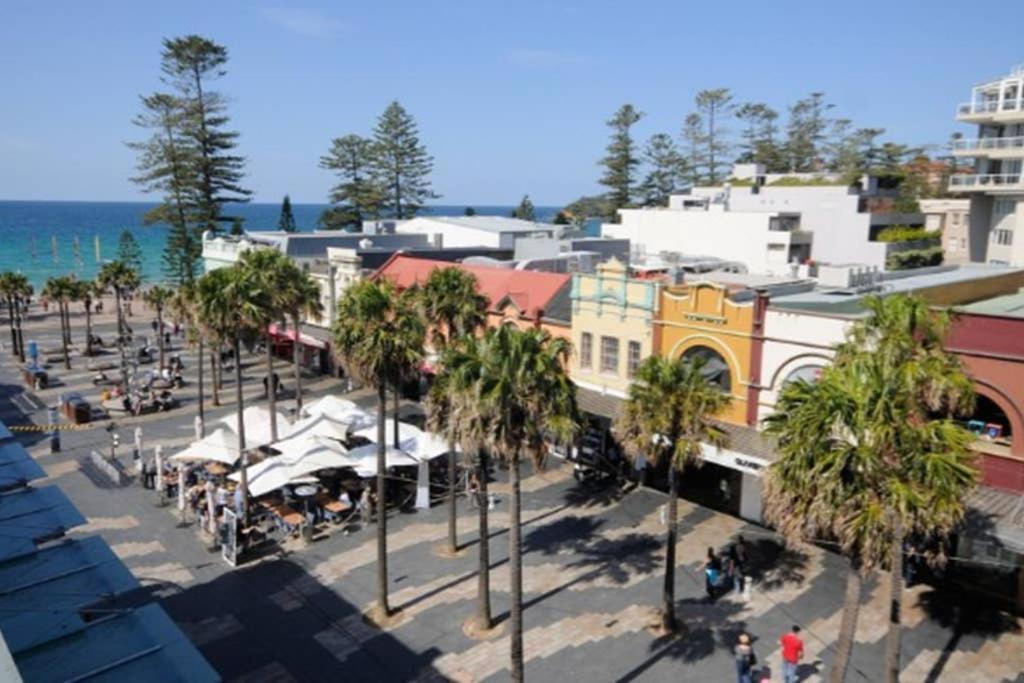 Sunny 2br In Manly - Steps To Beaches, Shops, Cafes Apartment