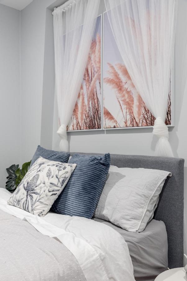 Bahay bakasyunan 1 Private Double In Cbd Near Train Uts Darlinghar&icc&chinatown Sydney