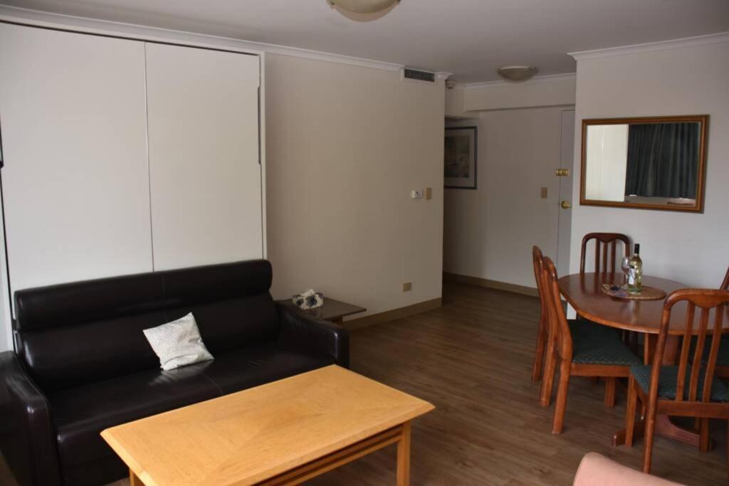 Hyde Park Plaza Park View 2 Bedroom Pet Friendly Sidney