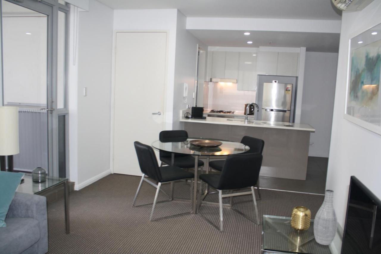 North Wyndel Apartments-mil1005 * Sydney