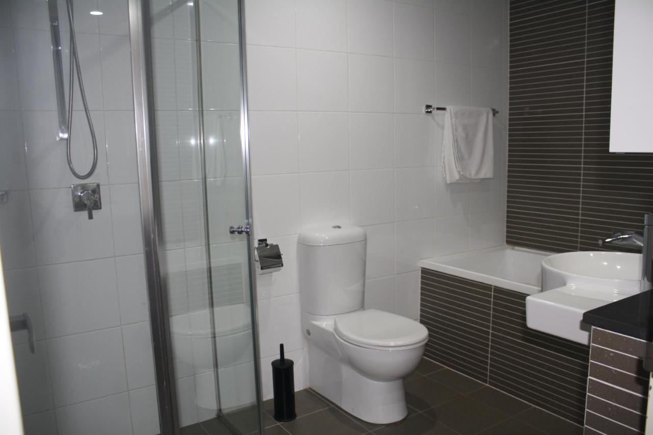 Apartment North Wyndel Apartments-mil1005 Sydney