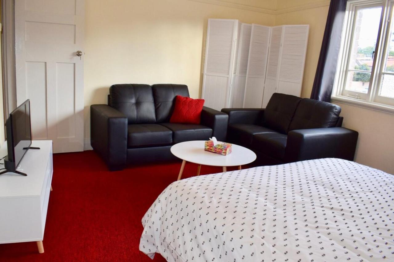 Comfortable 3 Bedroom In Trendy Haberfield *