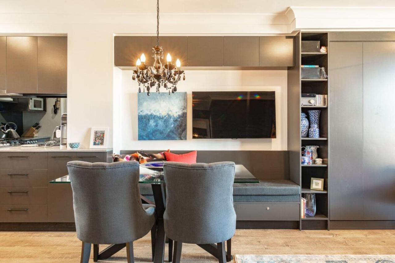 Apartment Modern 1 Bedroom In The Italian Forum Sydney
