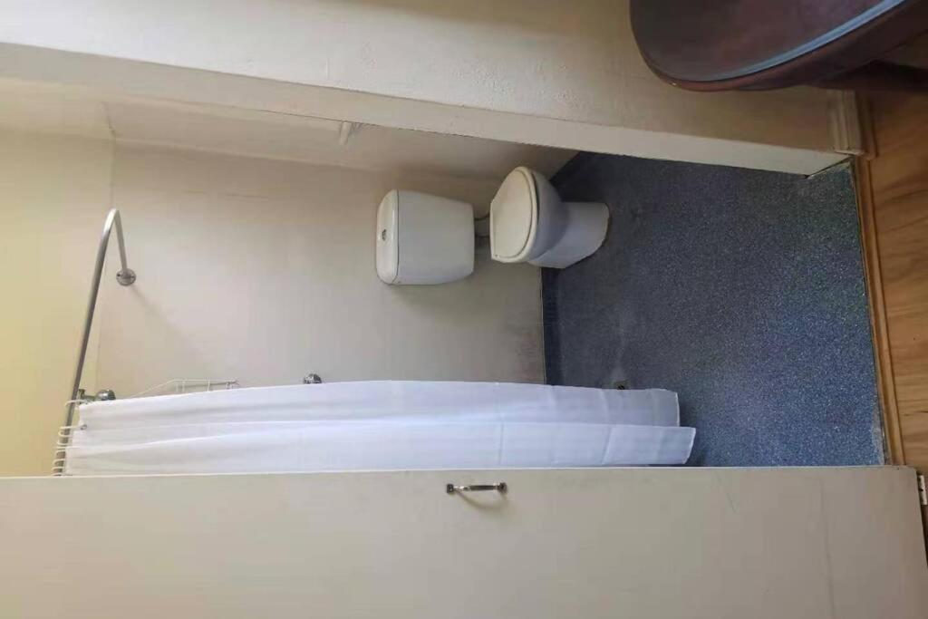 Brightly Lit And Comfy Double Room. Best Price!bla Sydney