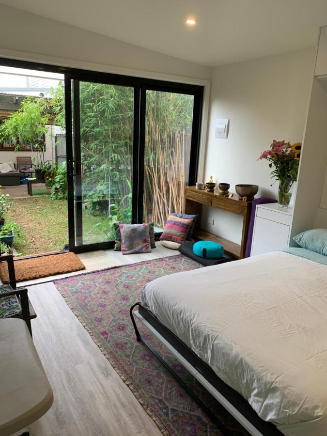 Fabulous Newtown Studio/ Yoga Sanctuary Homestay