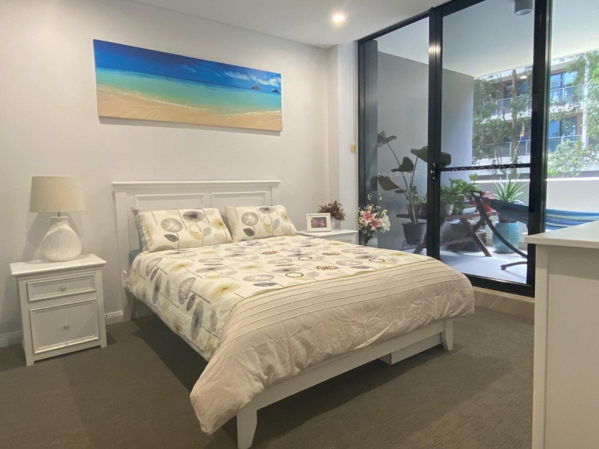 Luxury With Indoor Pool, Spa, Sauna, Gym, Netflix, Free Private Parking Apartment *