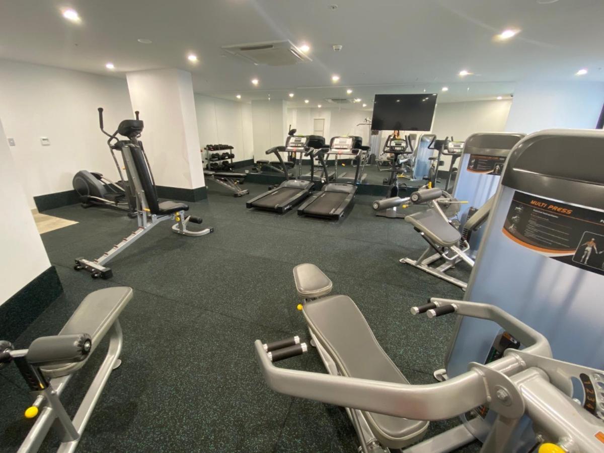 Apartment Luxury With Indoor Pool, Spa, Sauna, Gym, Netflix, Free Private Parking Sydney