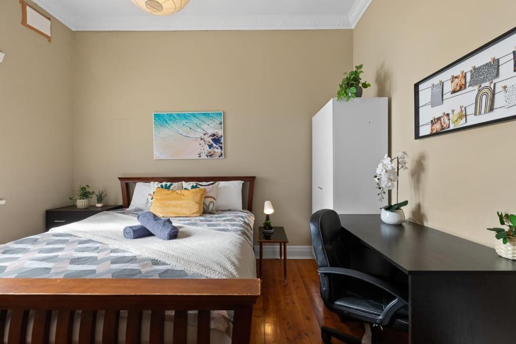 Quiet Private In Kensington Near Unsw, Light Railway&bus 1d Sidney