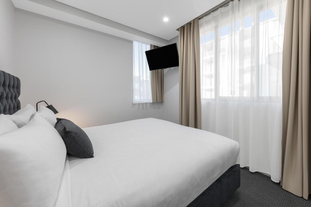 Hotel Meriton North Ryde