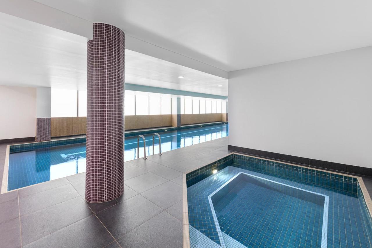 Meriton North Ryde Hotel 5*