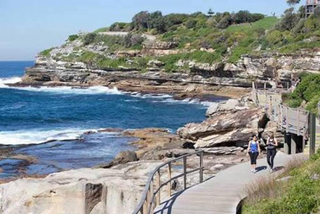 Lovely Modern Coogee