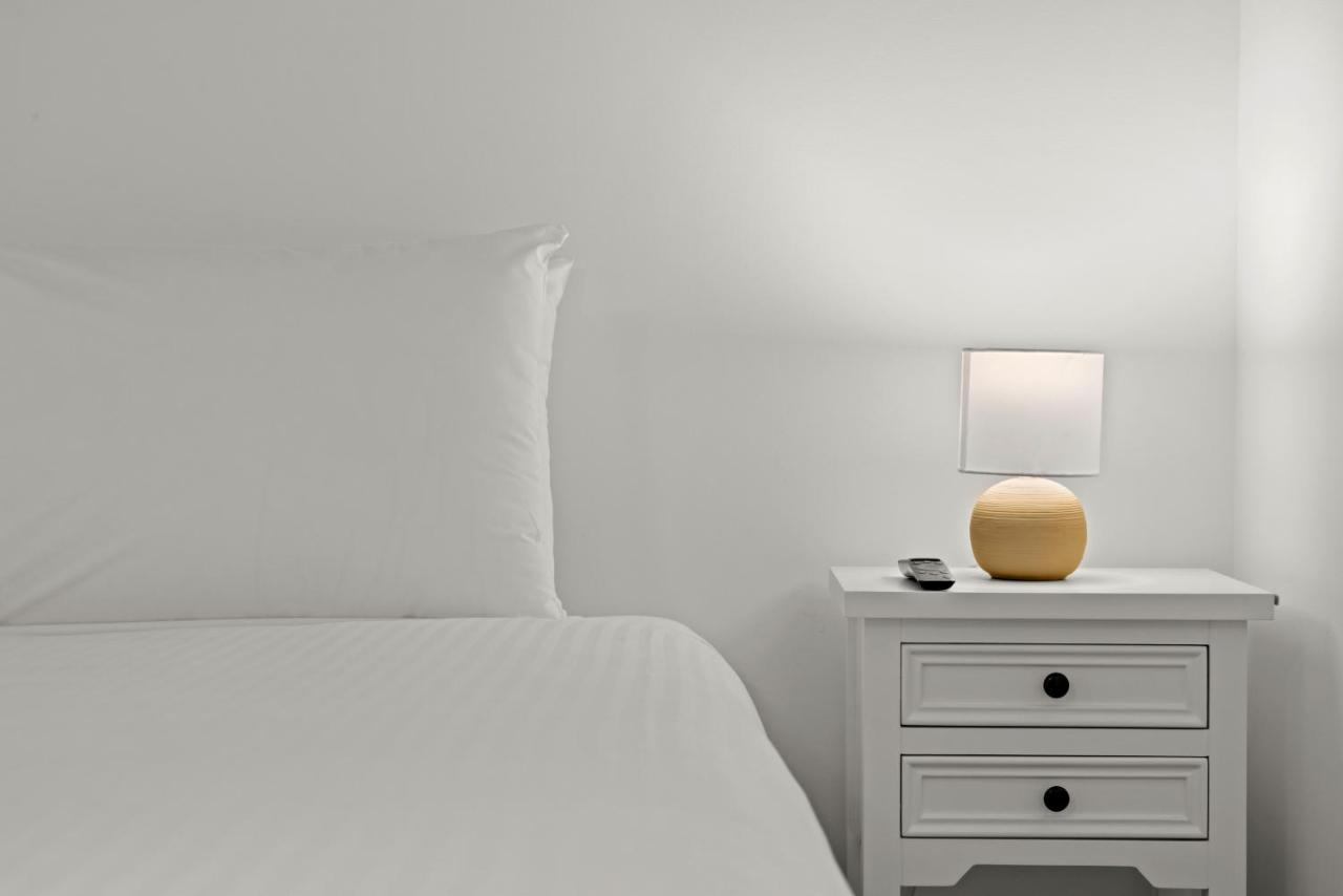 Premium Bondi 2 Bedroom With View And Parking Apartment