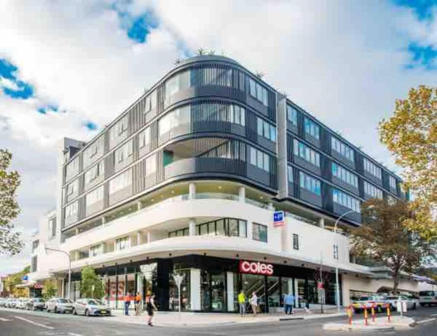 Crows Nest - Executive Penthouse - 3 Bedroom- 5km To Apartment