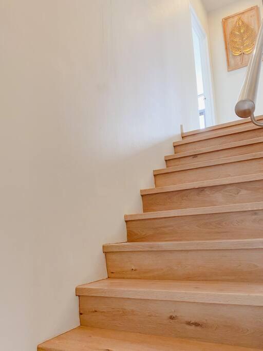 Crows Nest - Executive Penthouse - 3 Bedroom- 5km To Sydney