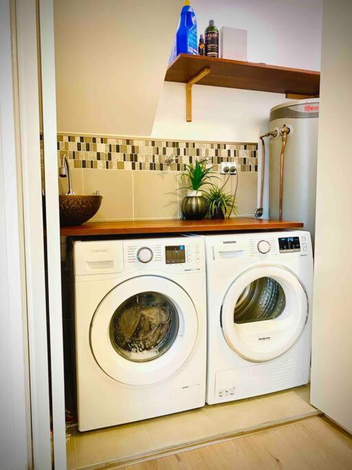 Apartment Crows Nest - Executive Penthouse - 3 Bedroom- 5km To Sydney