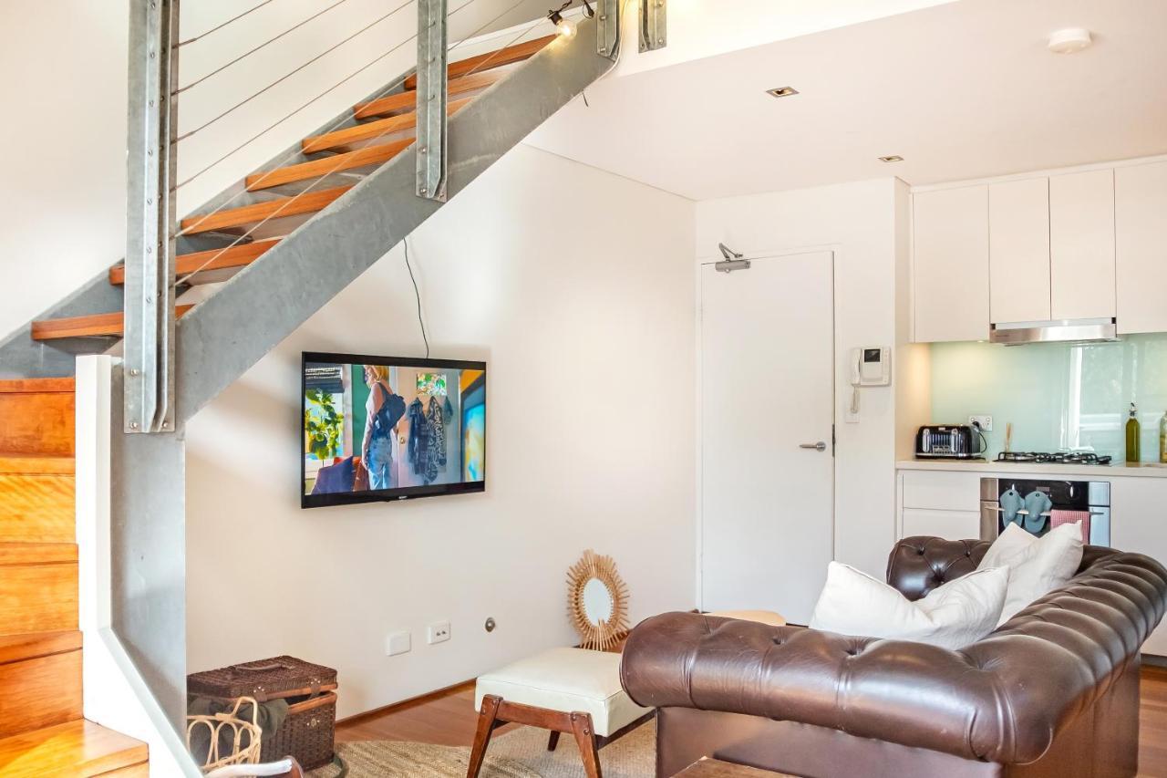 Spacious Lofty Loft By Dreams
