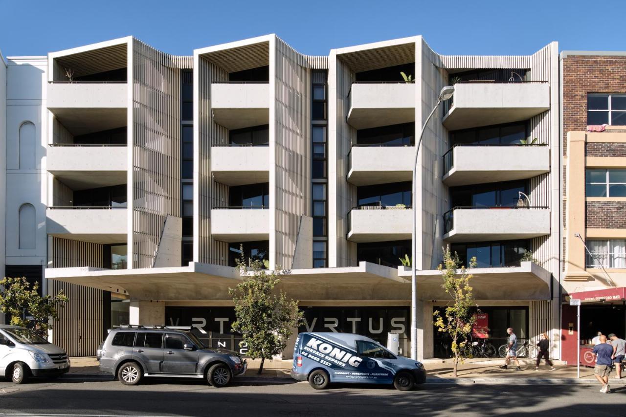 Premium Bondi 2 Bedroom With View And Parking * Sydney