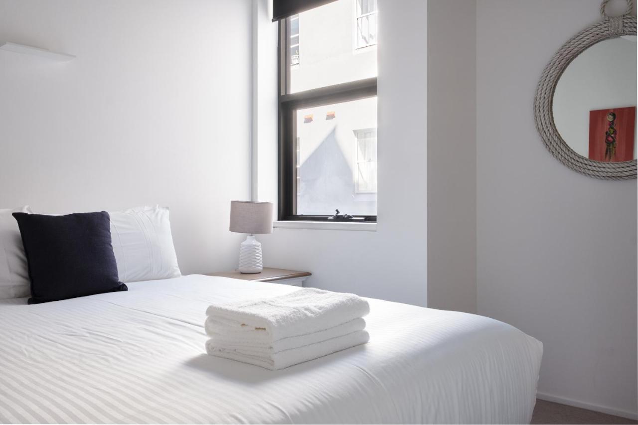 Premium Bondi 2 Bedroom With View And Parking *