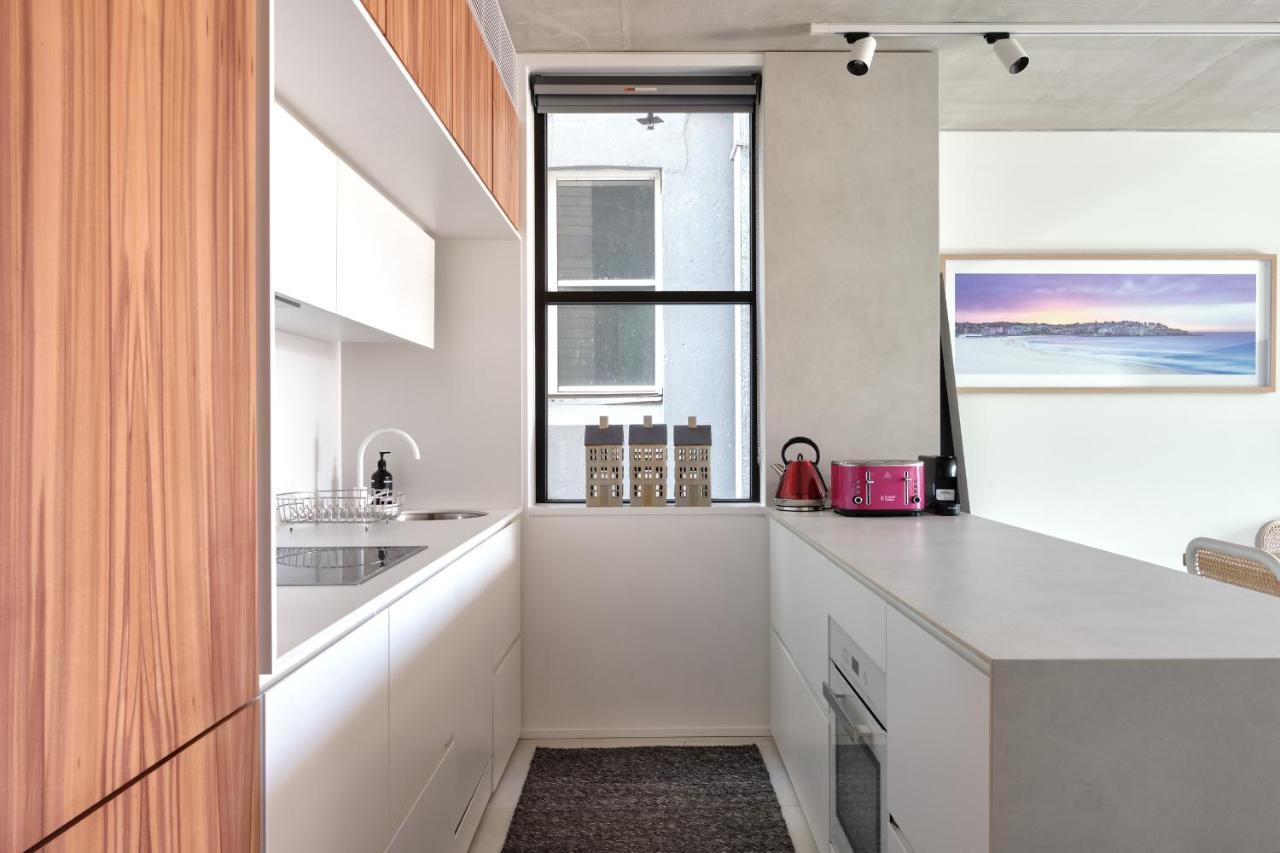 Premium Bondi 2 Bedroom With View And Parking * Sydney