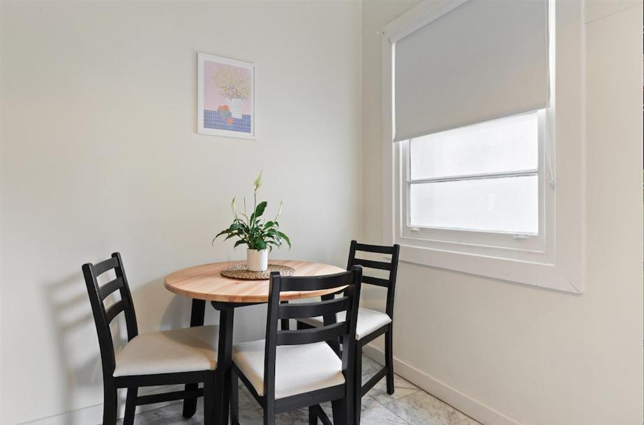The Luxurious With Courtyard Apartment Sydney