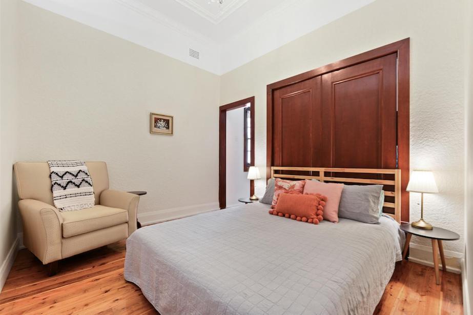The Luxurious With Courtyard Apartment Sydney