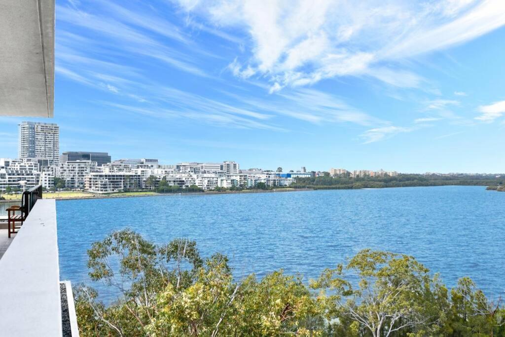 Unbeatable Water View * Sydney