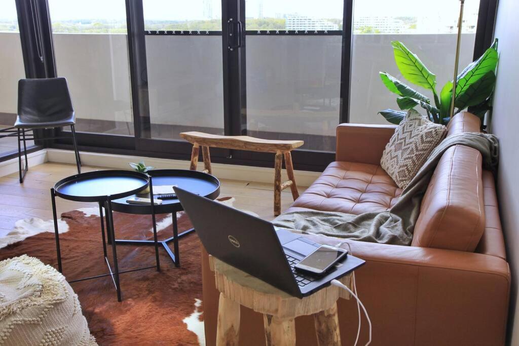 Unbeatable Water View Apartment