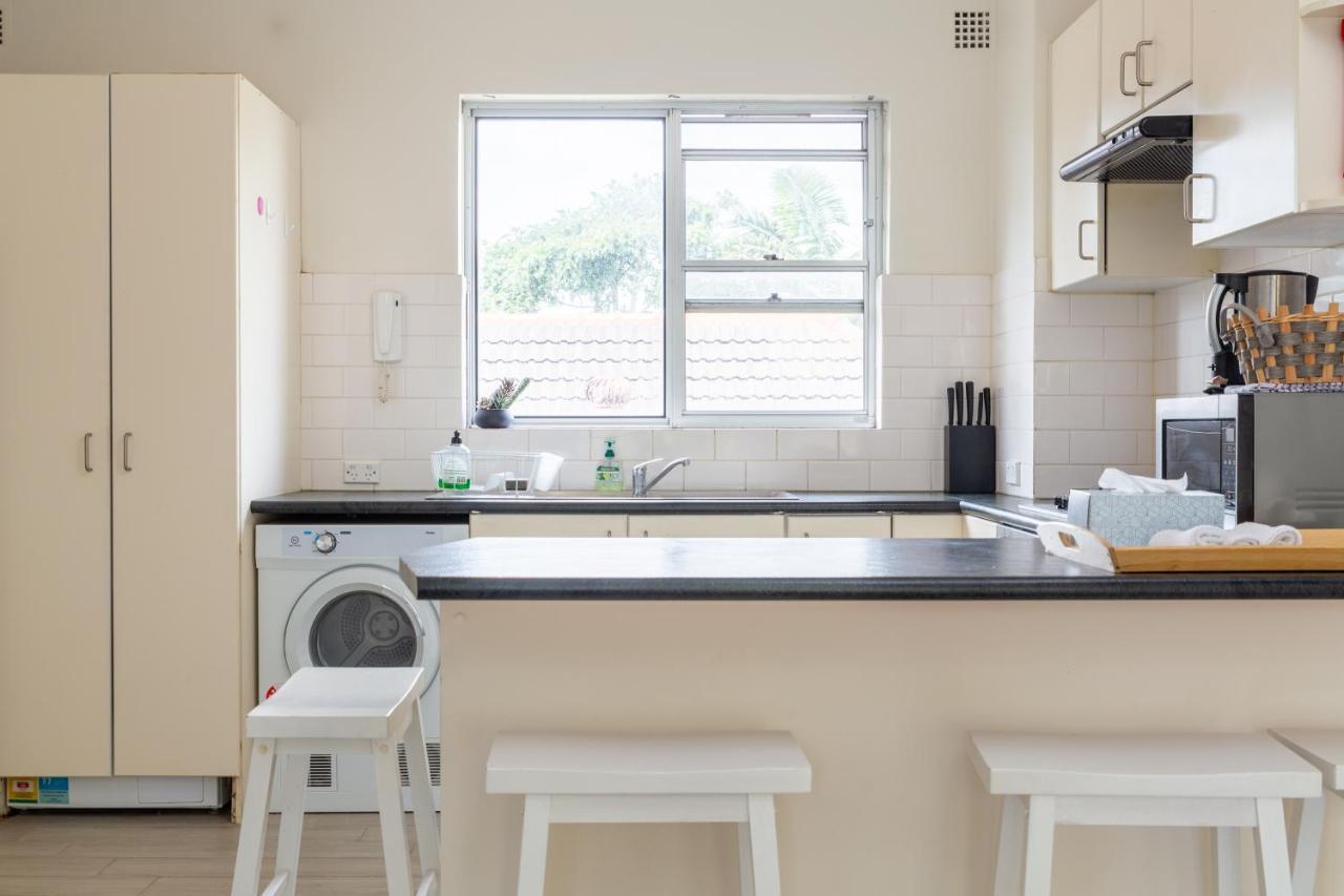 Lotus Manly - 29f Apartment
