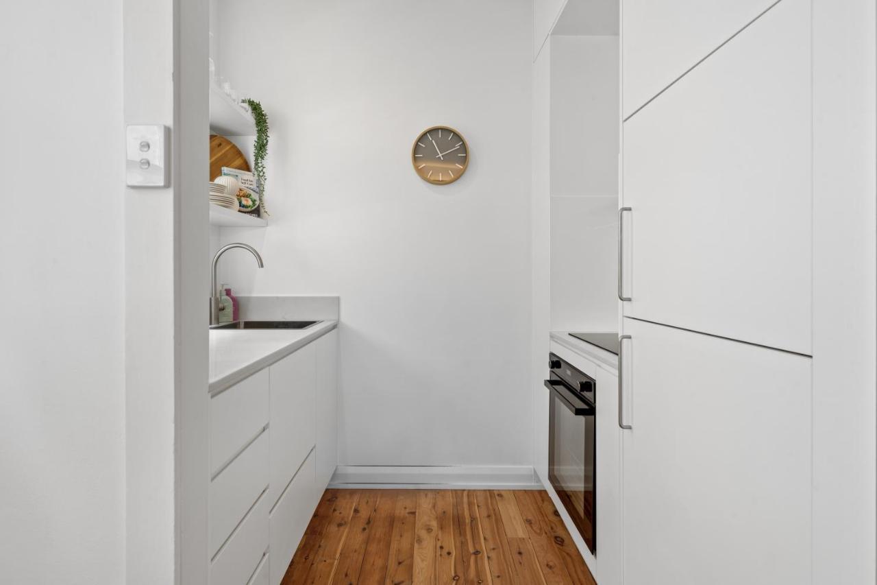 Apartment Mulwarree Avenue By Urban Rest Sydney