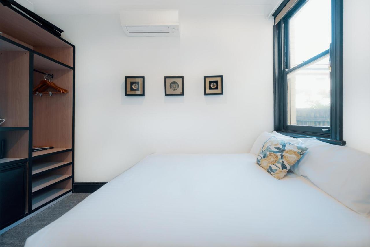 Cremorne Point Manor 4*