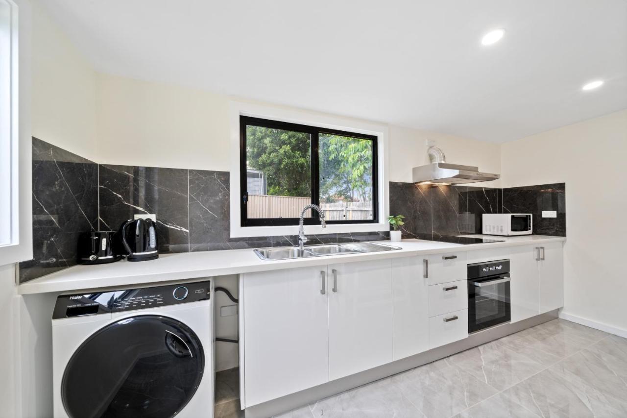 Holiday home New 1-bedroom House With Free Parking