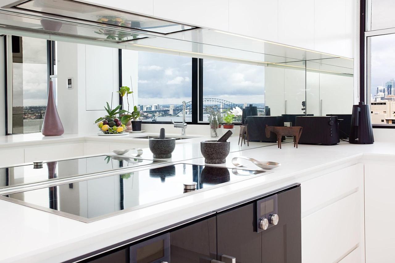 Panorama Darling Point Apartment