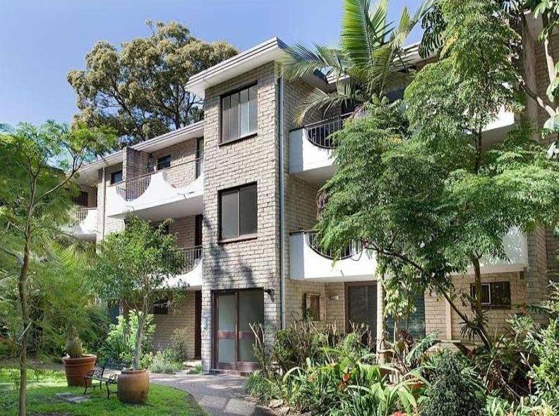 Spacious 3 Bed 2 Bathroom Apartment With Parking * Sydney