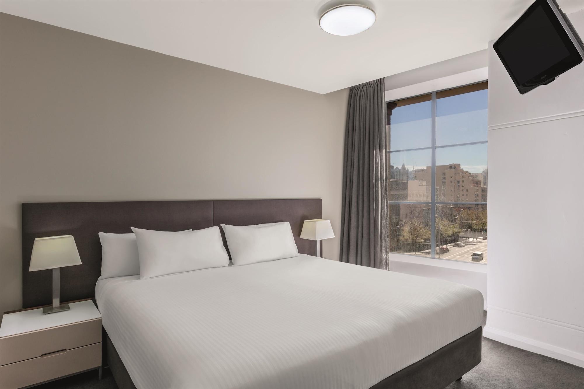 Aparthotel Adina 4*