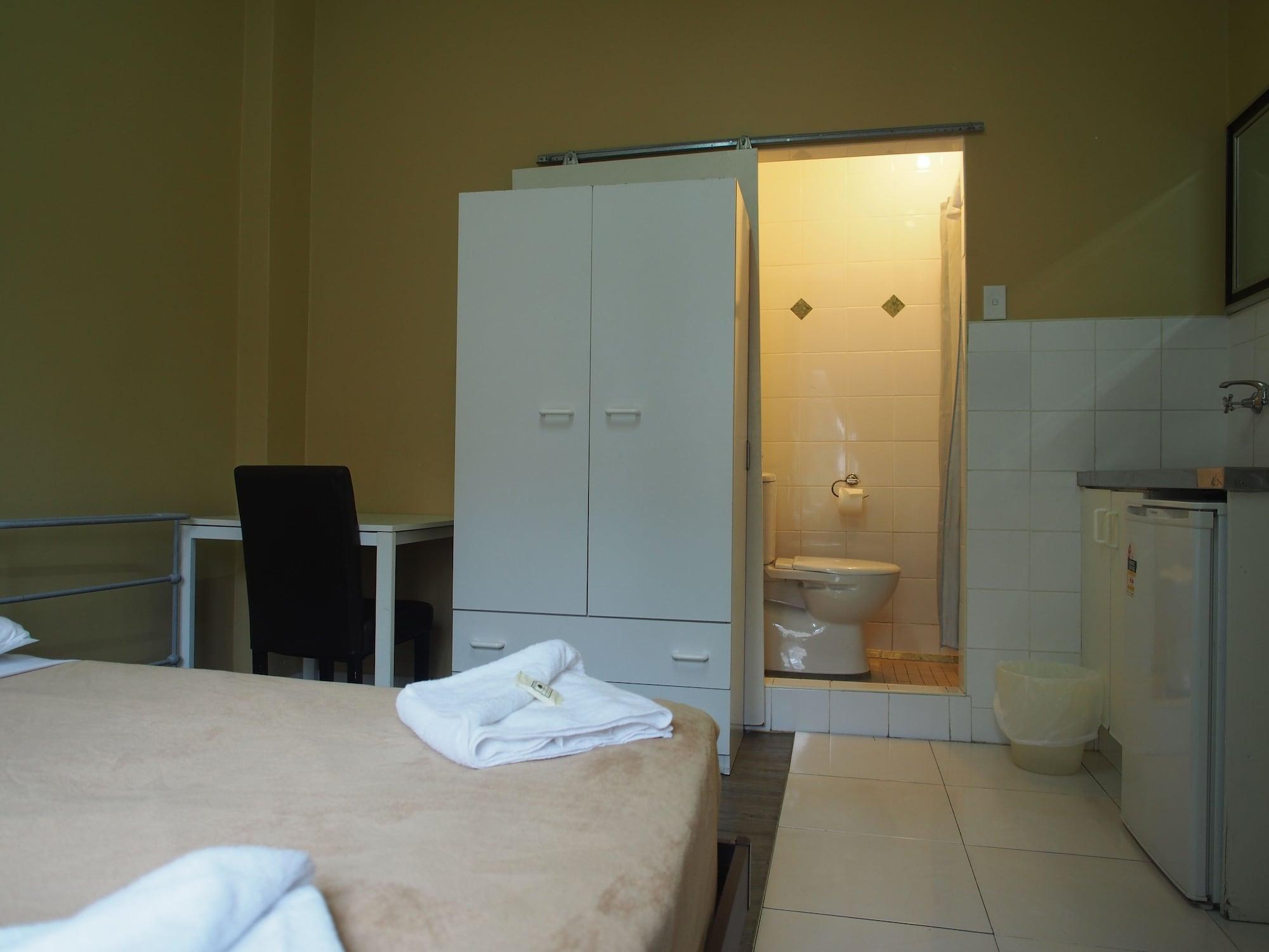 Private 2* Sydney