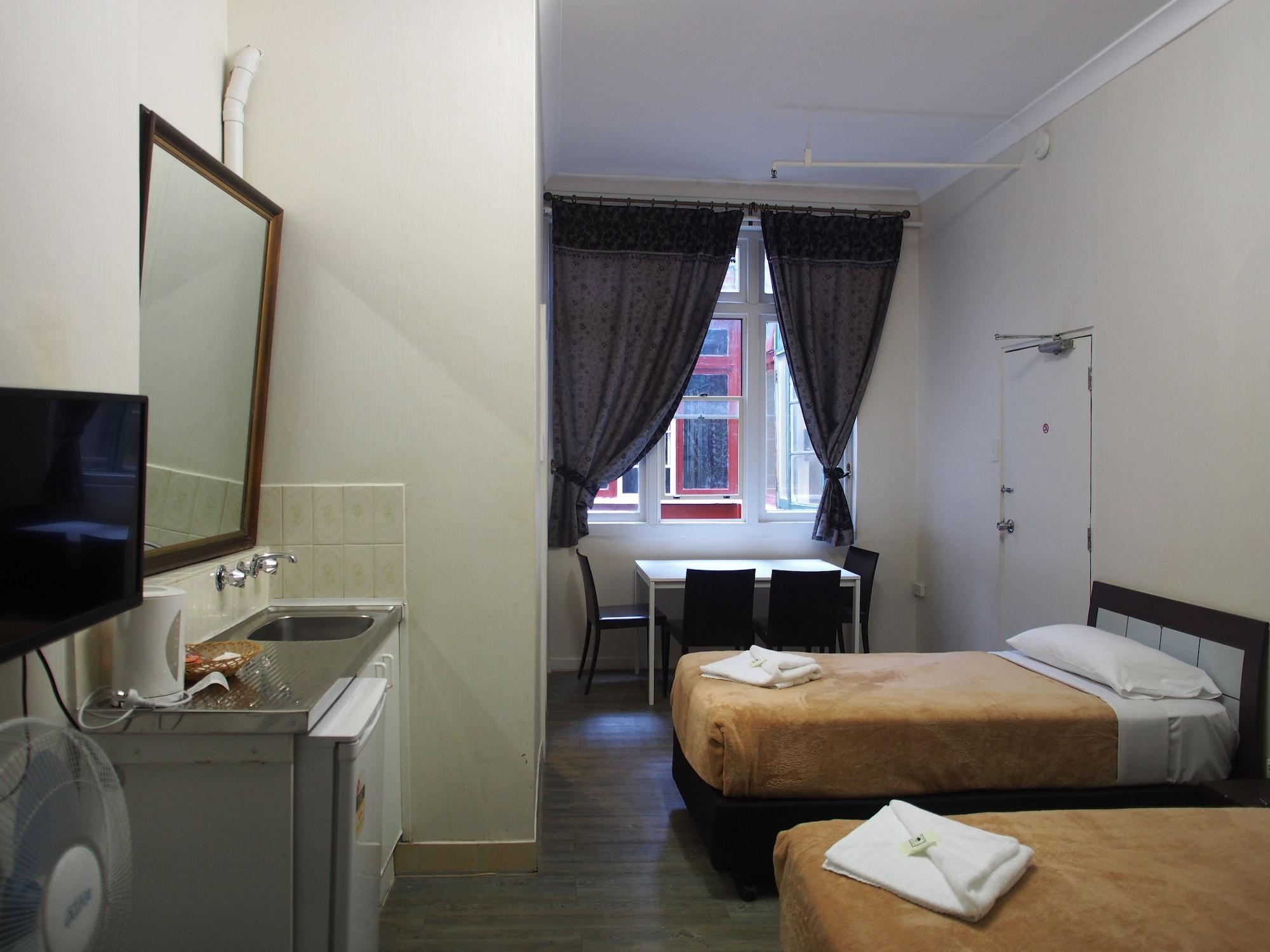 Private 2* Sydney