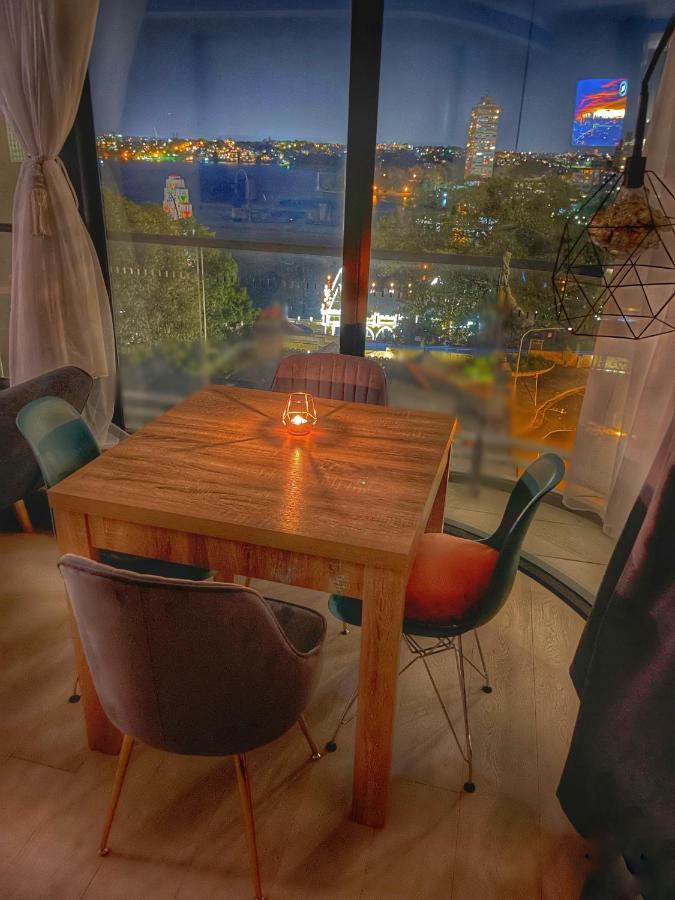 Luxurious 2 Bed Lavender Bay View Sydney
