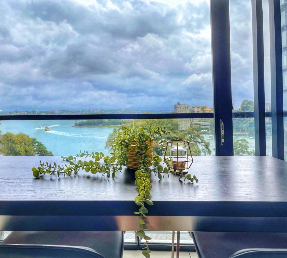 Luxurious 2 Bed Lavender Bay View