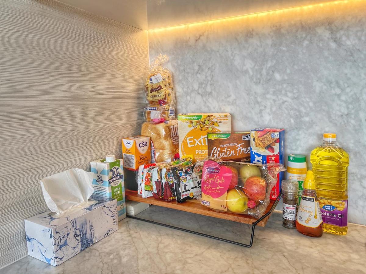 Luxurious 2 Bed Lavender Bay View Apartment Sydney