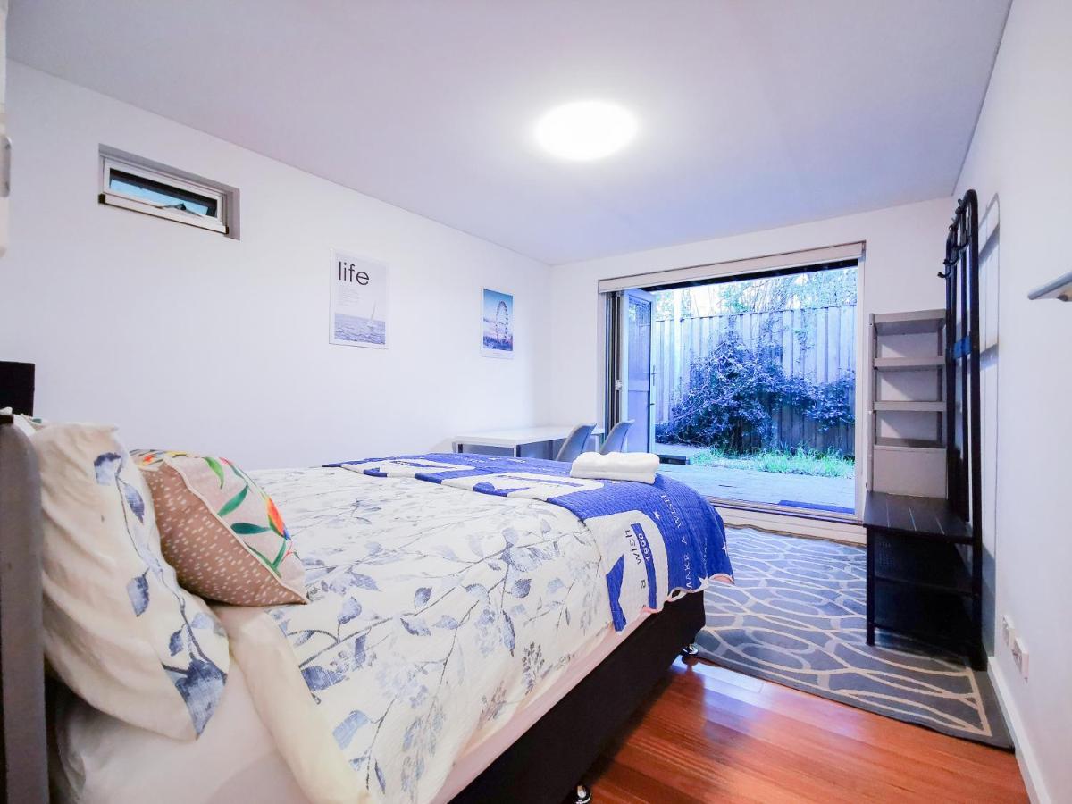 Glebe House *