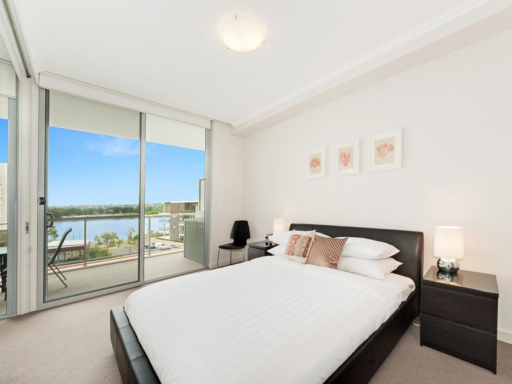 Astra Rhodes * Sydney