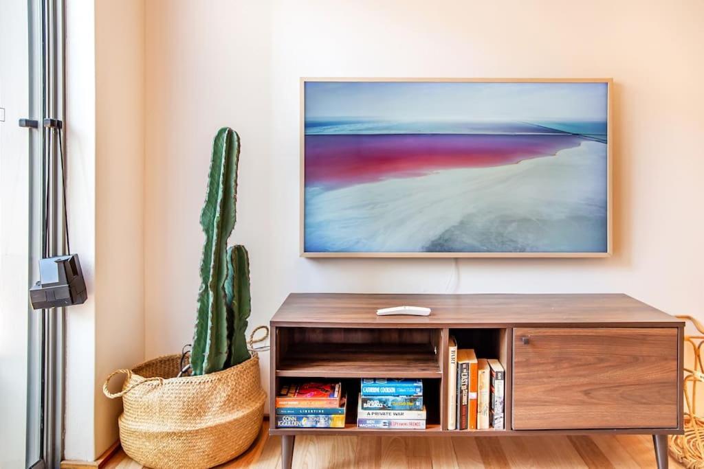 Sunny Terrace In The Heart Of Bondi * Sidney