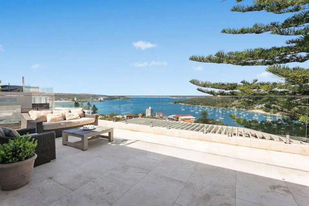 Stunning Harbourside With Panoramic Views Apartment