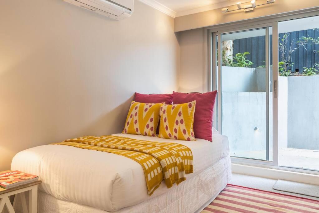 Apartment Stunning Harbourside With Panoramic Views *