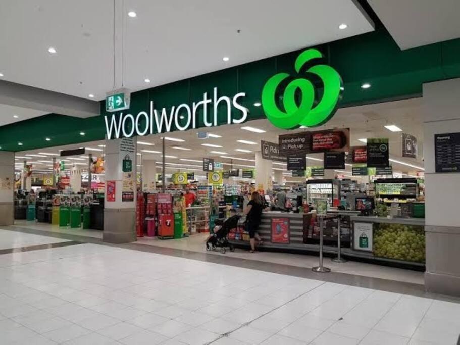 温馨舒适3房公寓 1分钟火车站 20分钟到市中心 楼下大型超市woolworth * Sydney