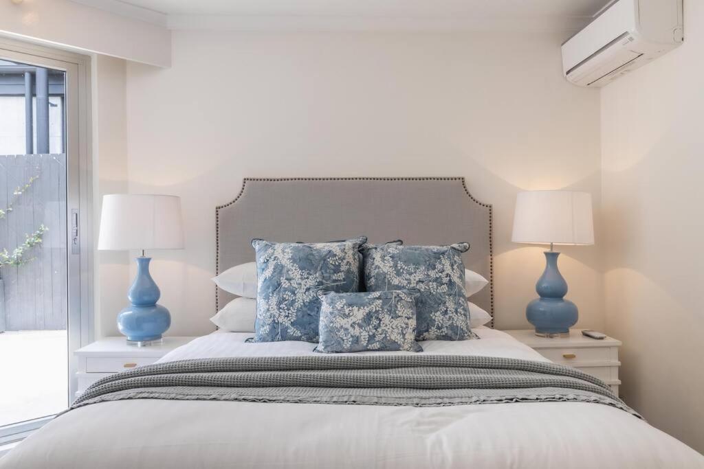 Apartment Stunning Harbourside With Panoramic Views