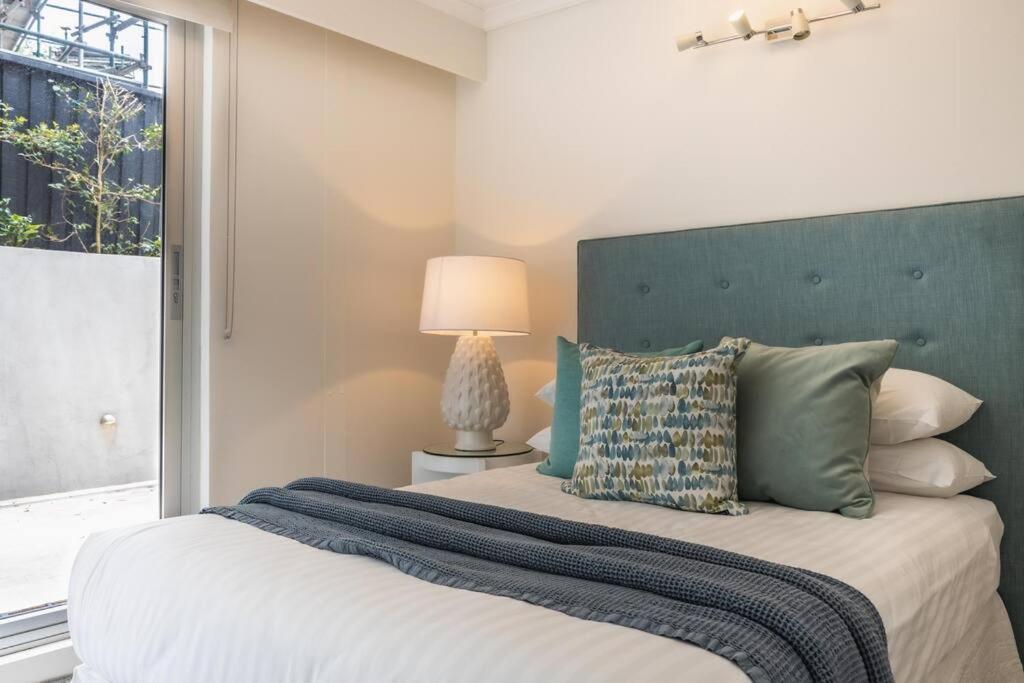 Stunning Harbourside With Panoramic Views Apartment Sydney