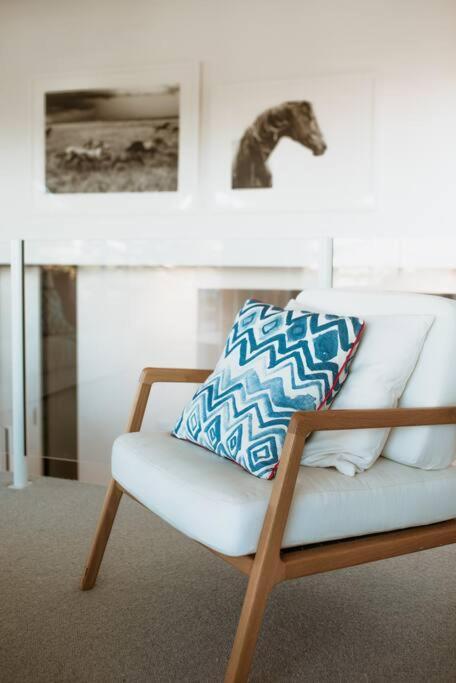 Stunning Harbourside With Panoramic Views