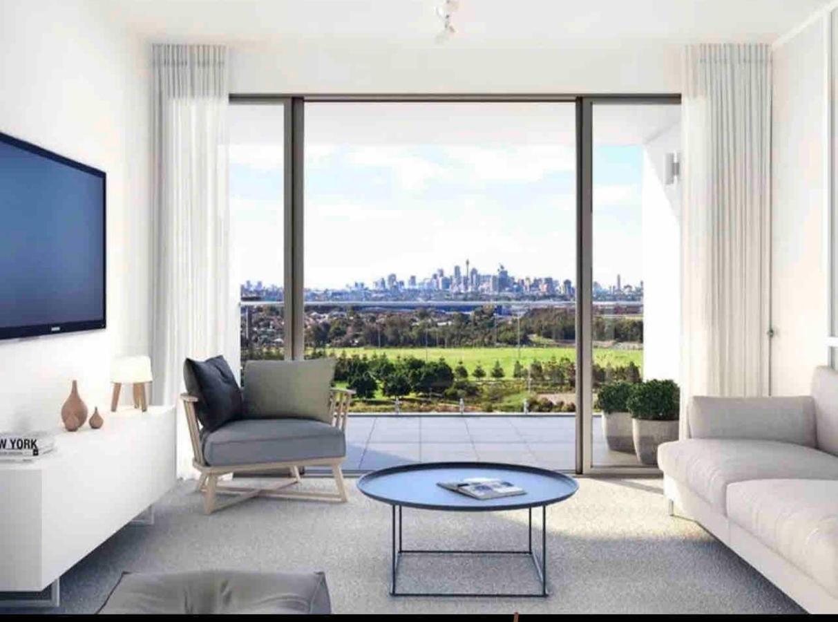 Apartment Brand New Unit That Has It All *