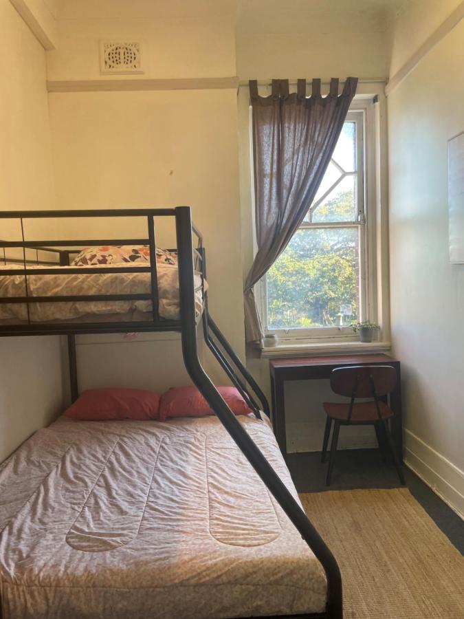 Bert's Backpackers Hostel